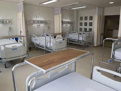 Medium large bolnica