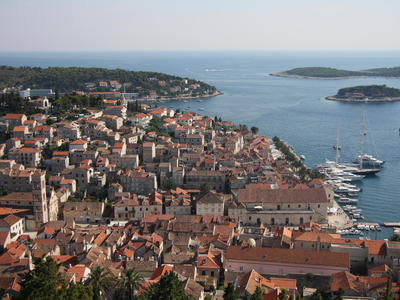 Medium hvar zentrum