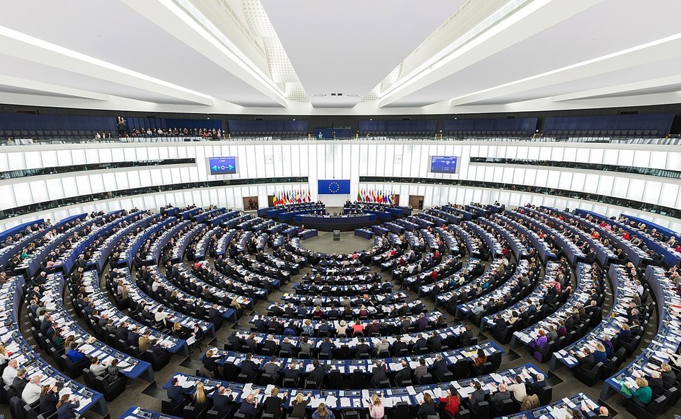 Large 1280px european parliament strasbourg hemicycle   diliff