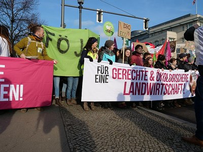 Medium 800px front banner of the  wir haben es satt   demonstration 2019 02